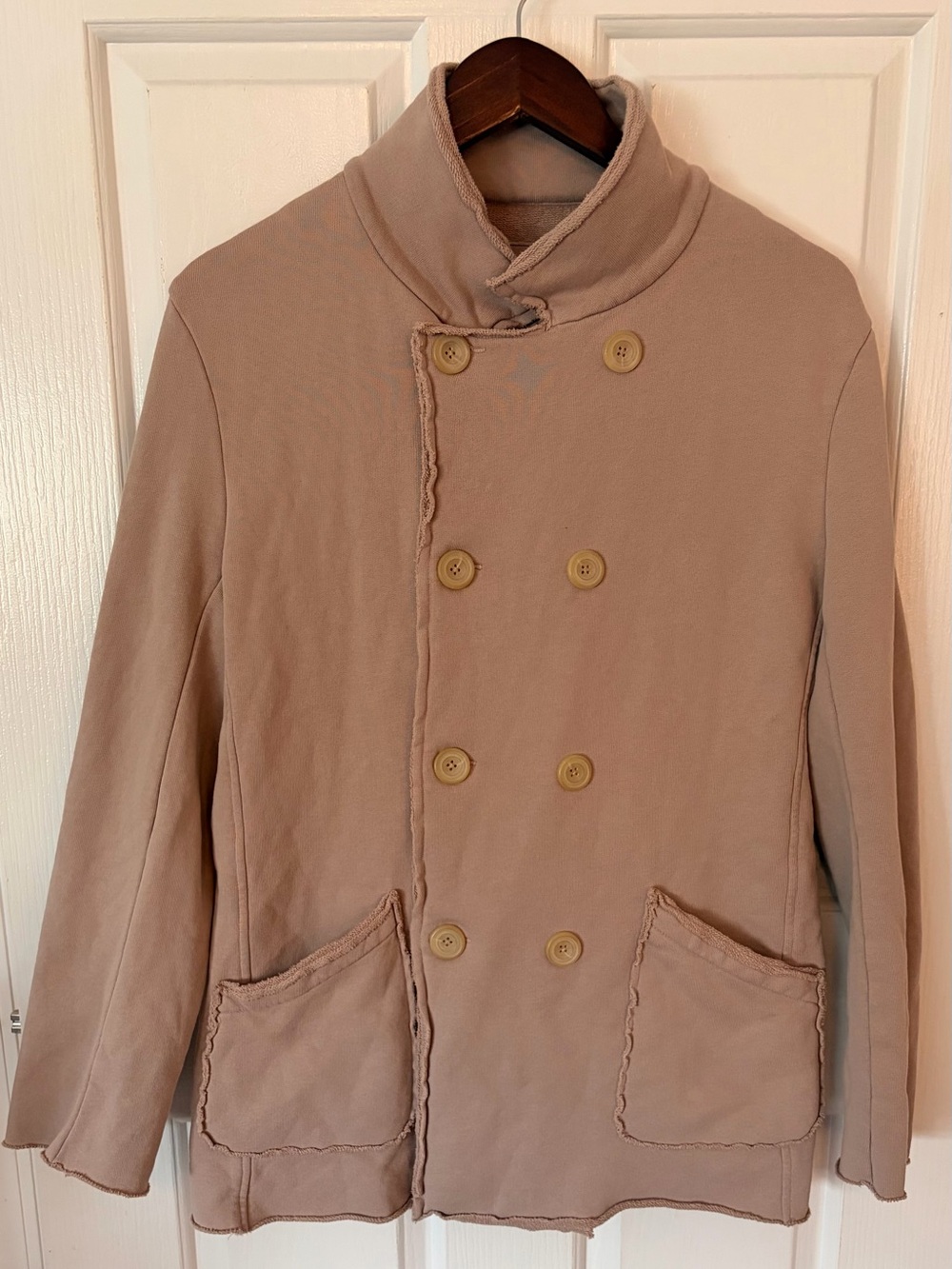 Frank & Eileen Belfast Triple Terry Sweatshirt Peacoat, Biscotti, Medium.